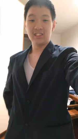 Reupload of Suit video 0-7 screenshot.png