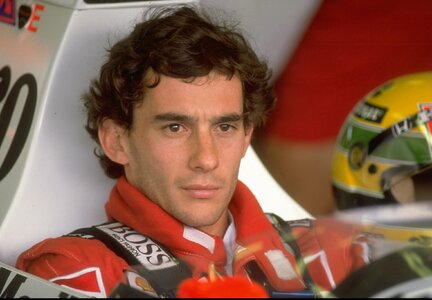 ayrton-senna-1429434094-3725033678.jpg