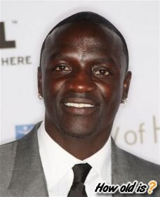 akon (1).jpg